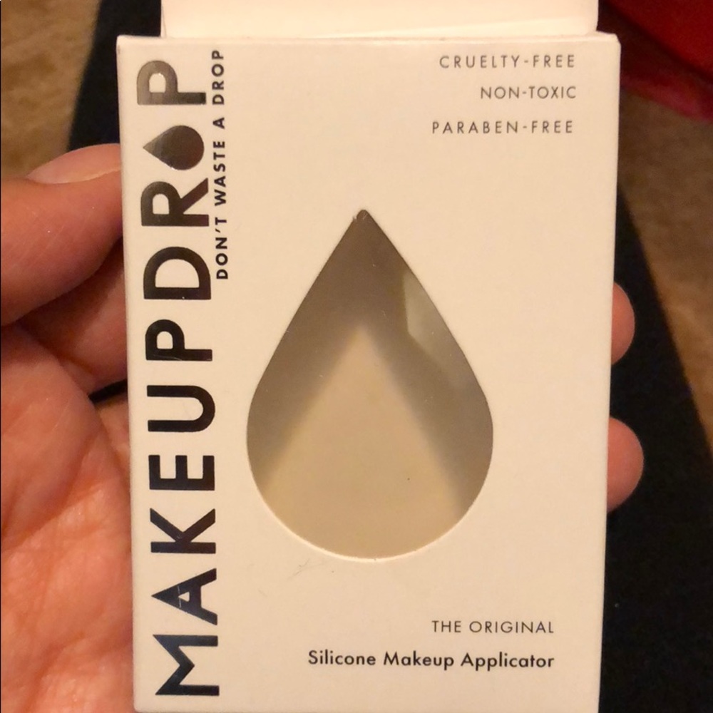 MakeupDrop Silicone Applicator
